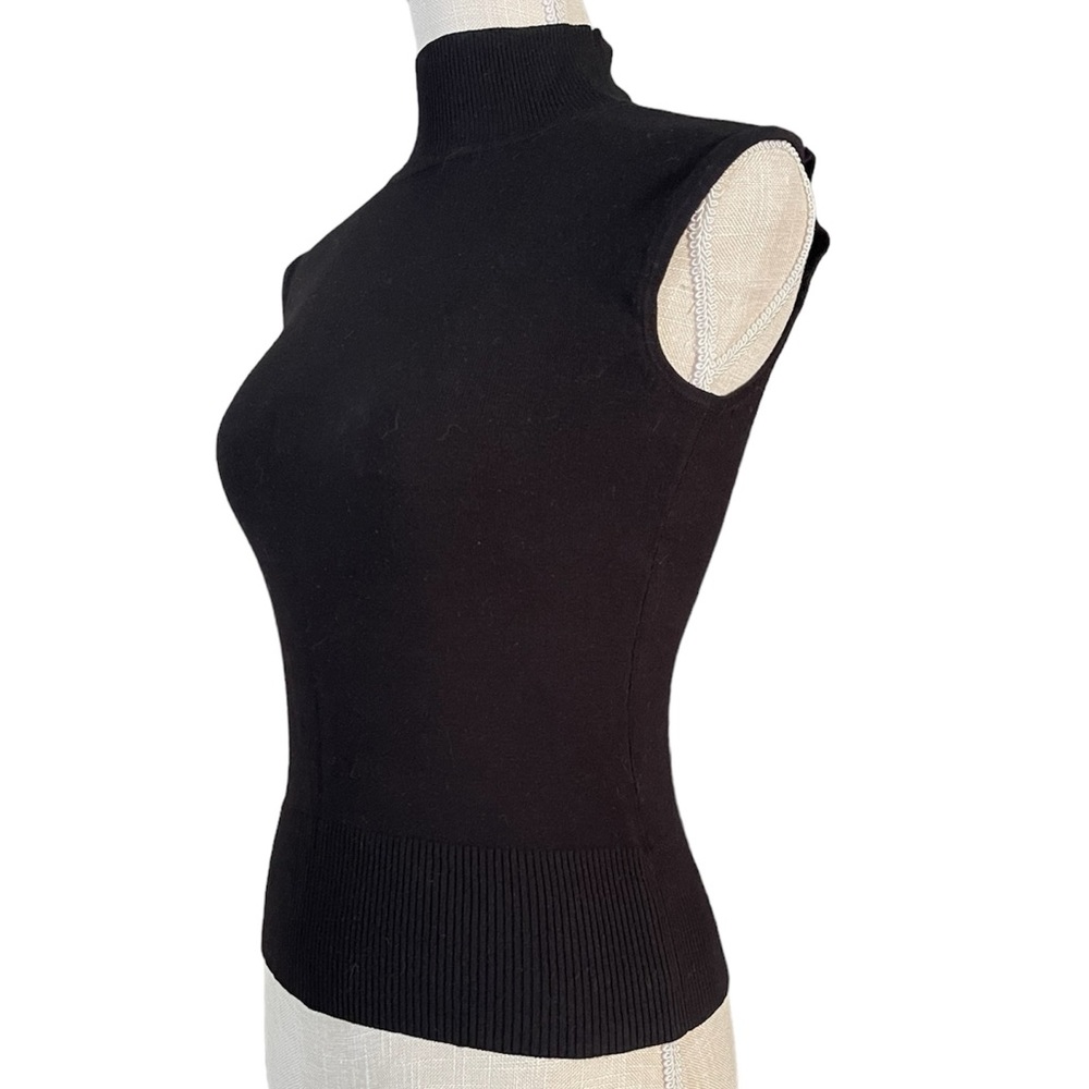 Black sleeves turtleneck viscose top